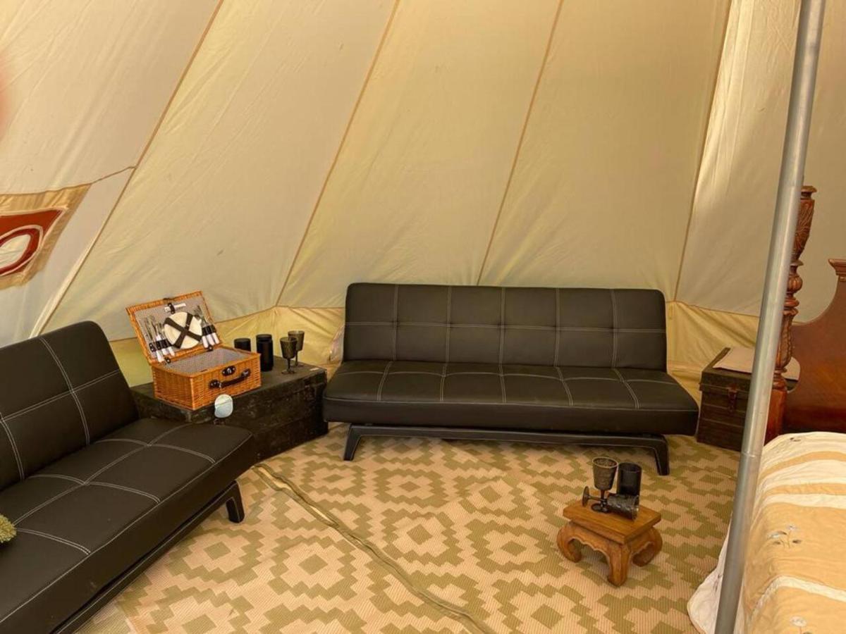 Готель Glamping In Style Bell Tent Ifield Екстер'єр фото