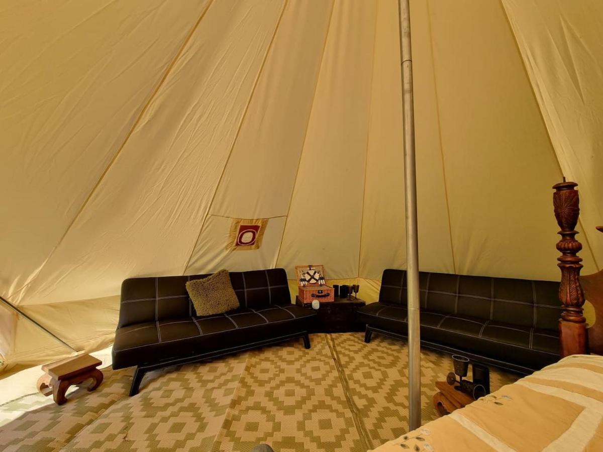 Готель Glamping In Style Bell Tent Ifield Екстер'єр фото